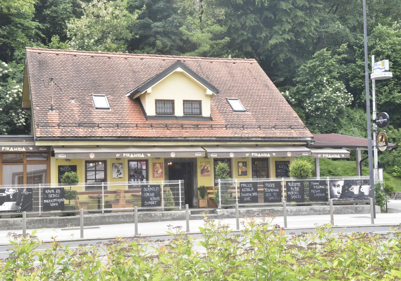 Ostanak kod kuće Janez Ljubljana